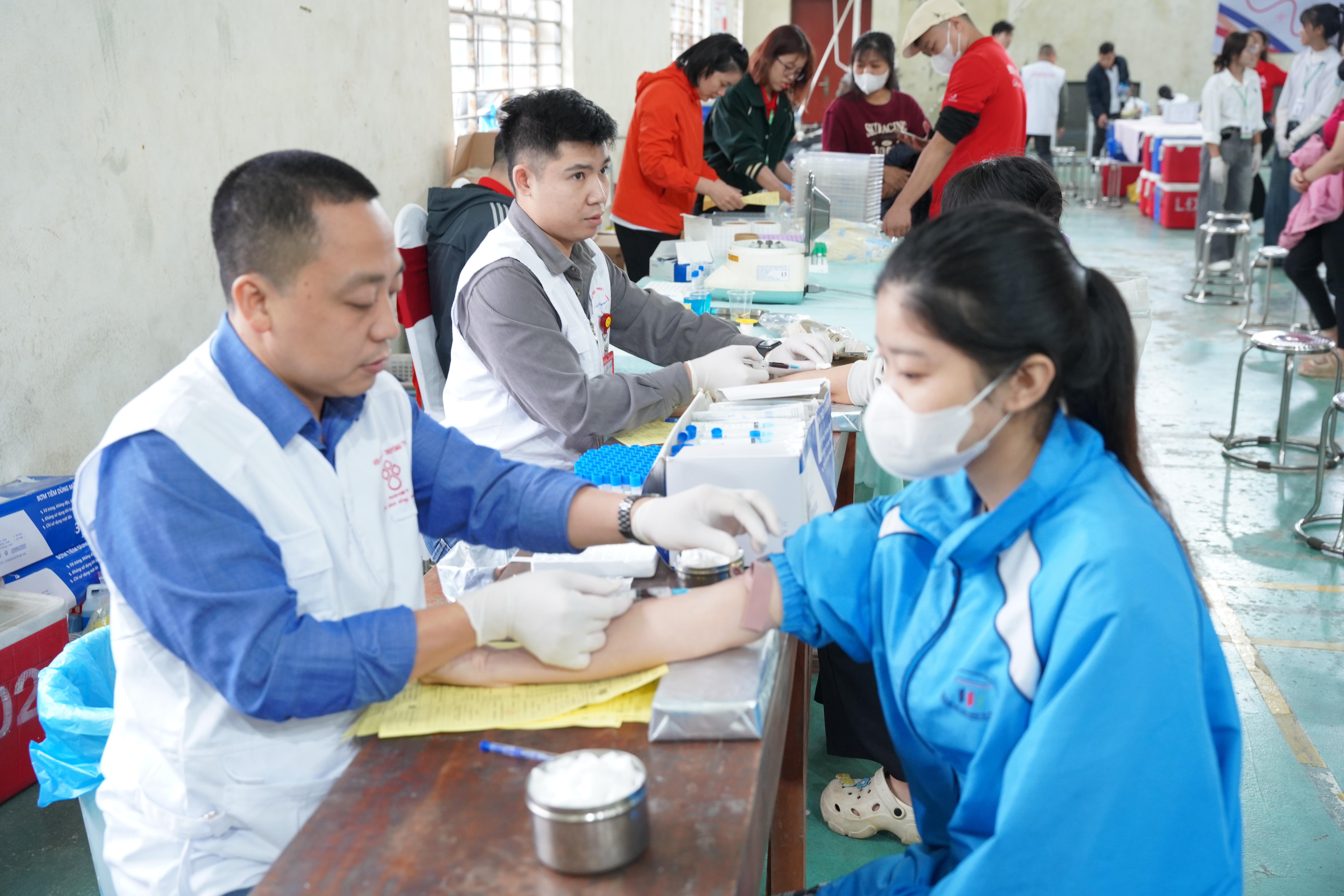 Lan tỏa yêu thương - Kết nối trái tim: HITU tổ chức Ngày hội Hiến máu tình nguyện năm 2025