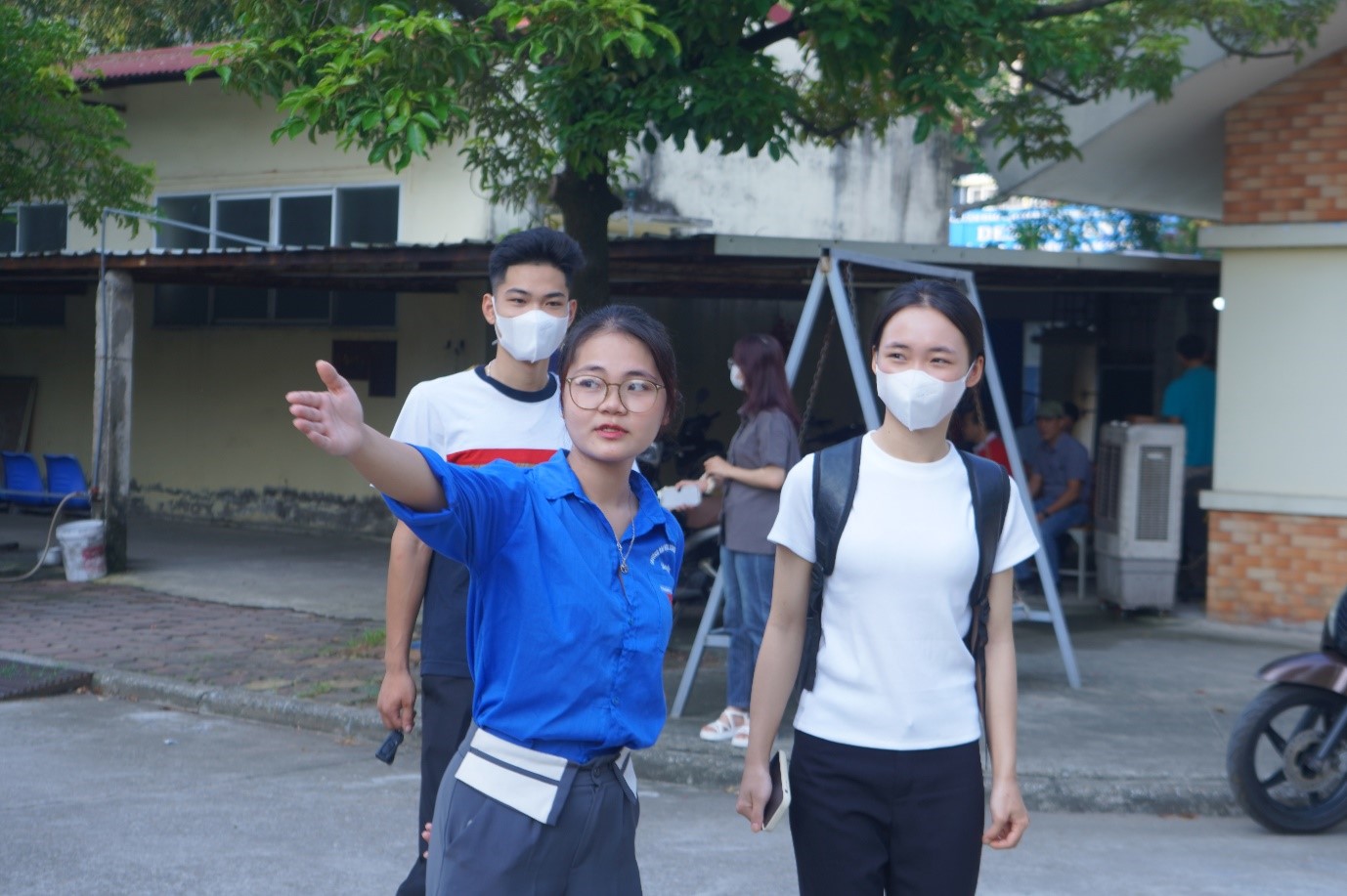 Đoàn viên ĐH Công nghiệp Dệt may Hà Nội: Sẵn sàng chào đón tân sinh viên