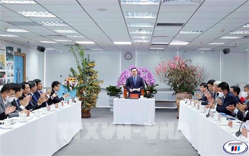Trường ĐH Công nghiệp Dệt May Hà Nội tham dự buổi làm việc của Chủ tịch QH Vương Đình Huệ với Tập đoàn Dệt May VN