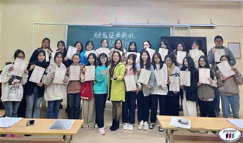 Bế giảng lớp tiếng Trung cơ bản Tr1.2-2023