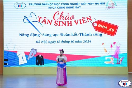 CHÀO TÂN SINH VIÊN ĐẠI HỌC MAY KHOÁ 9