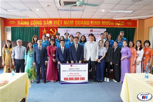 Songwol Vina và HTU ký kết thỏa thuận hợp tác và trao học bổng cho sinh viên ngành Công nghệ Sợi dệt