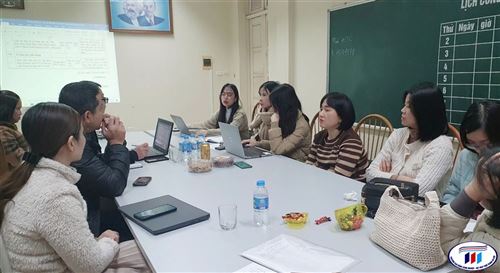 Khoa Khoa học cơ bản họp sơ kết học kì 1 năm học 2024 - 2025