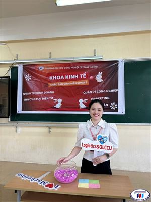 KHOA KINH TẾ CHÀO ĐÓN TÂN SINH VIÊN K9 NHẬP HỌC