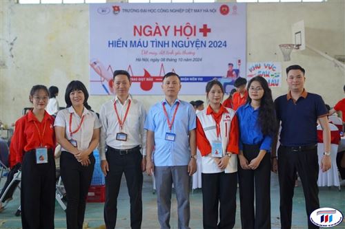 GV, SV Khoa Công nghệ Sợi dệt hưởng ứng tích cực hoạt động hiến máu tình nguyện 2024