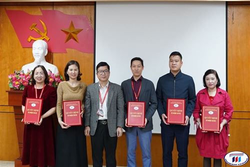 Trường Đại học Công nghiệp Dệt May Hà Nội công bố Quyết định bổ nhiệm cán bộ