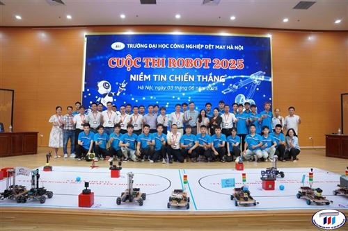 Cuộc thi Robot 2025 – “Niềm tin chiến thắng”: Sân chơi sáng tạo, bản lĩnh của sinh viên Khoa Cơ điện HTU