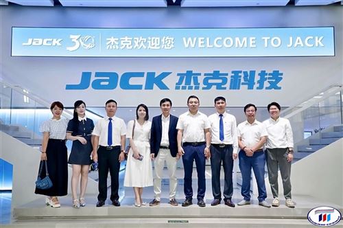 Cơ hội hợp tác sâu giữa Jack Technology và trường Đại học Công nghiệp và Thương mại Hà Nội sau chuyến thăm quan thực tế
