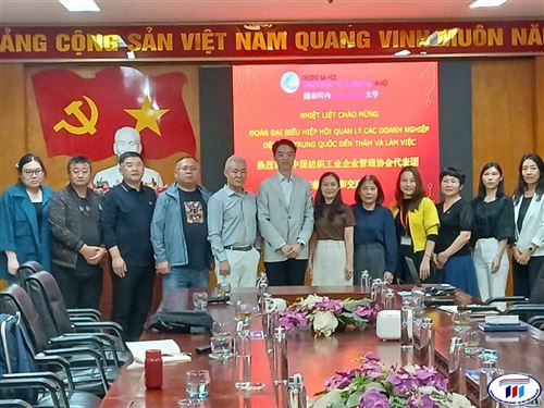 Trường Đại học Công nghiệp và Thương mại Hà Nội tiếp đón và làm việc với Hiệp hội Quản lý Doanh nghiệp Dệt May Trung Quốc