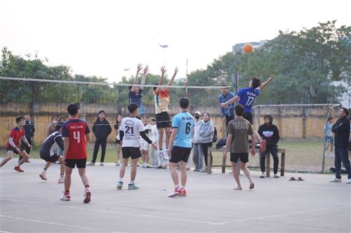 Sôi nổi Giải bóng chuyền hơi sinh viên trường Đại học Công nghiệp và Thương mại Hà Nội năm 2026