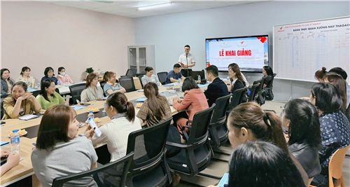 Khai giảng khóa đào tạo “Quản lý tổ sản xuất ngành may”