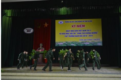 Mít tinh kỷ niệm ngày nhà giáo Việt Nam và khai mạc hội thi sáng tạo không ngừng năm học 2018 - 2019