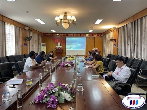 Gặp mặt và trao đổi hợp tác giữa HTU và Công ty TNHH Linea Aqua Việt Nam