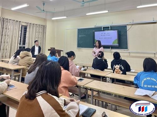 Trường Đại học Công nghiệp Dệt May Hà Nội khai giảng lớp Tiếng Trung