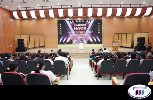 BÍ QUYẾT CHINH PHỤC NHÀ TUYỂN DỤNG – MỘT SỰ KIỆN “CHẤT NHƯ NƯỚC CẤT” ĐƯỢC DẪN DẮT BỞI CLB MARKETING HTU