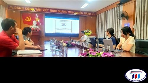 BỘ MÔN CHÍNH TRỊ - THỂ DỤC HỌP PHỔ BIẾN SÁNG KIẾN KINH NGHIỆM TRONG GIẢNG DẠY GIÁO DỤC THỂ CHẤT