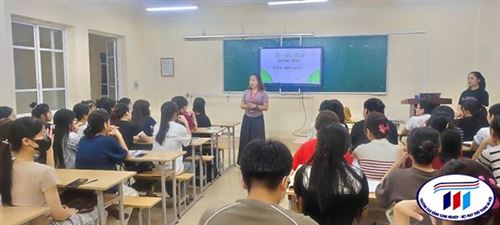 KHAI GIẢNG LỚP TIẾNG TRUNG CƠ BẢN THÁNG 10/2025 TẠI TRƯỜNG ĐẠI HỌC CÔNG NGHIỆP VÀ THƯƠNG MẠI HÀ NỘI