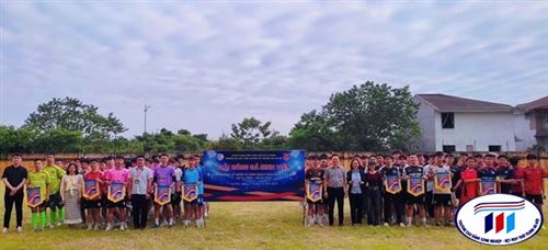 FC KINH TẾ 1 VÀ FC KINH TẾ 2 KHỞI ĐẦU ẤN TƯỢNG TẠI GIẢI BÓNG ĐÁ SINH VIÊN HITU 2025