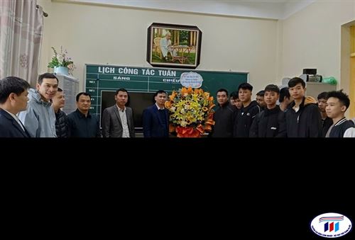 SINH VIÊN KHOA CƠ ĐIỆN CHÚC MỪNG THẦY CÔ NHÂN NGÀY NHÀ GIÁO VIỆT NAM 20/11