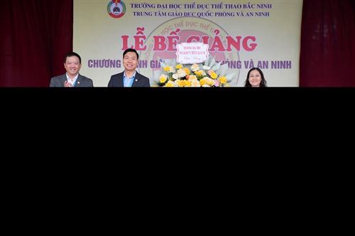 BẾ GIẢNG CHƯƠNG TRÌNH GIÁO DỤC QUỐC PHÒNG VÀ AN NINH ĐỢT 1 NĂM HỌC 2025-2026